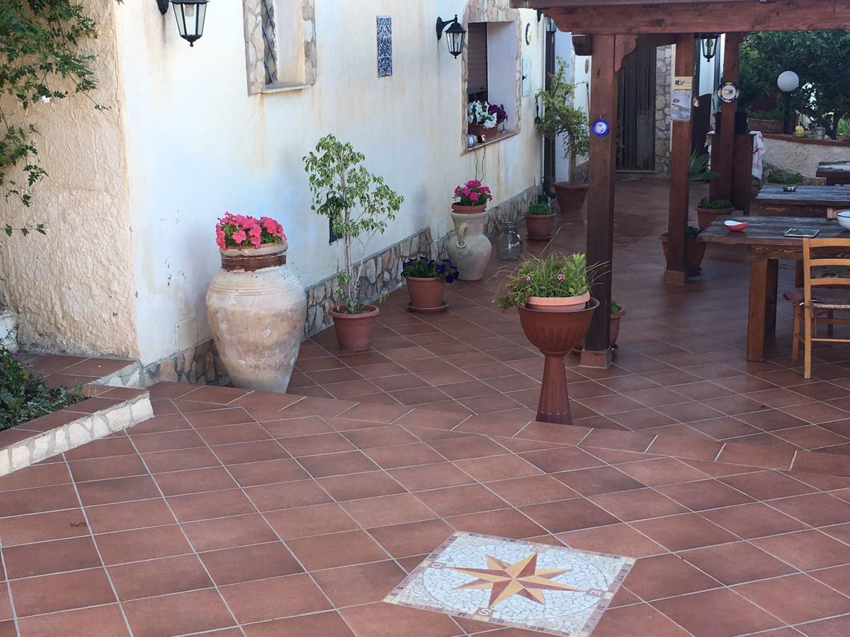 La Bianca Scogliera Bed & Breakfast Realmonte Exterior foto